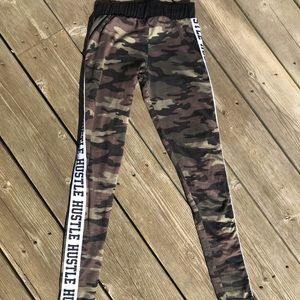 Rue 21 small leggings Camouflage